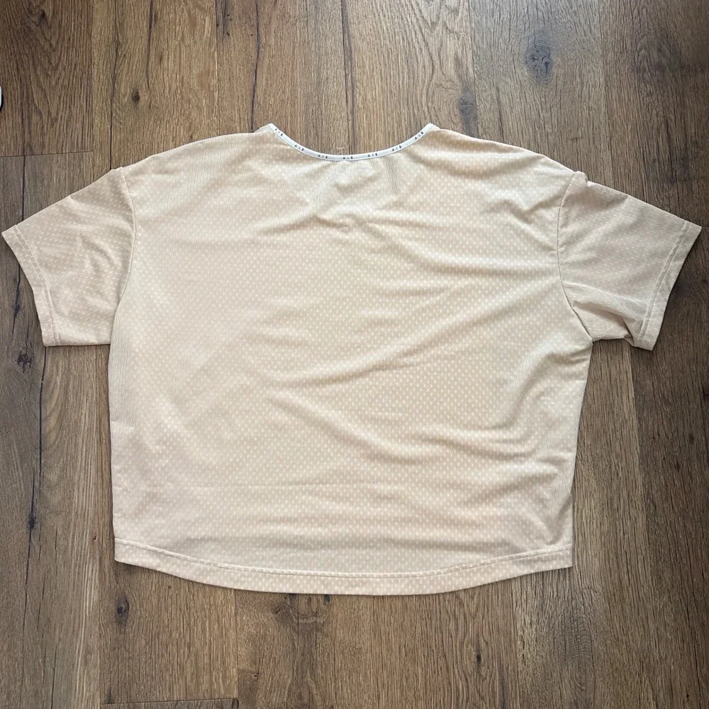 Nike Air Dri-FIT Women Tan Peach Cropped Running Top Large CU3102-805